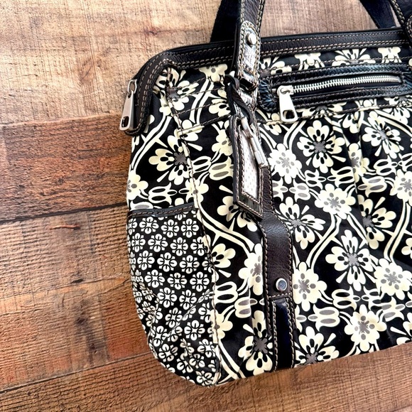 NWOT Fossil Women’s XL Floral Utility/Travel Tote Bag - Picture 4 of 13